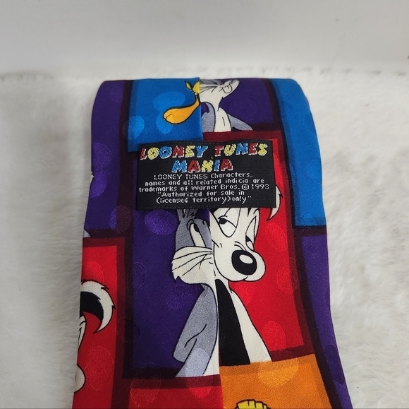 Looney Tunes Mania Warner Bros Vintage 1993 Silk Necktie Tie - Picture 4 of 9